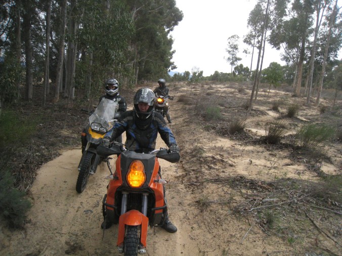 We did a great circuit around the sand and dunes that surround a reservoir near Worcester. We stayed at 4x4 center over night.