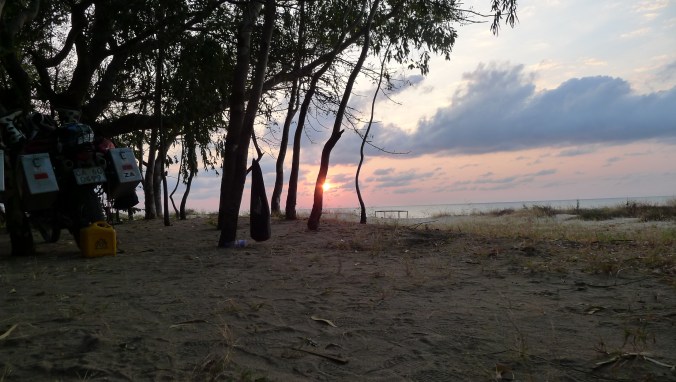 Beautiful deserted beaches along the shoreline of the lake