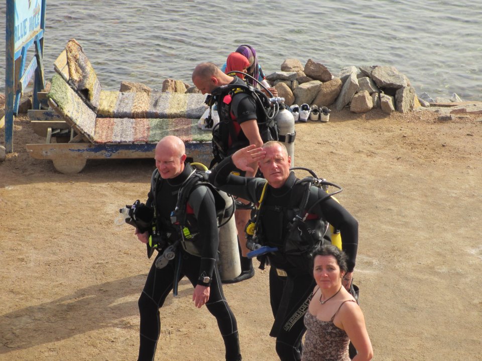 Andrea and Gary and diving friends